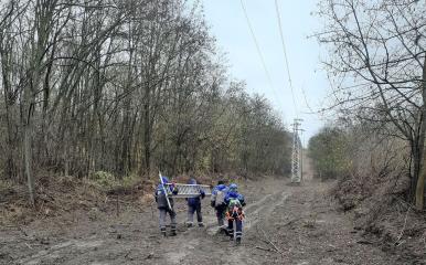 Екипи на ЕРП Север отстраниха тежка авария в труднодостъпен терен в района на силистренското село Сребърна